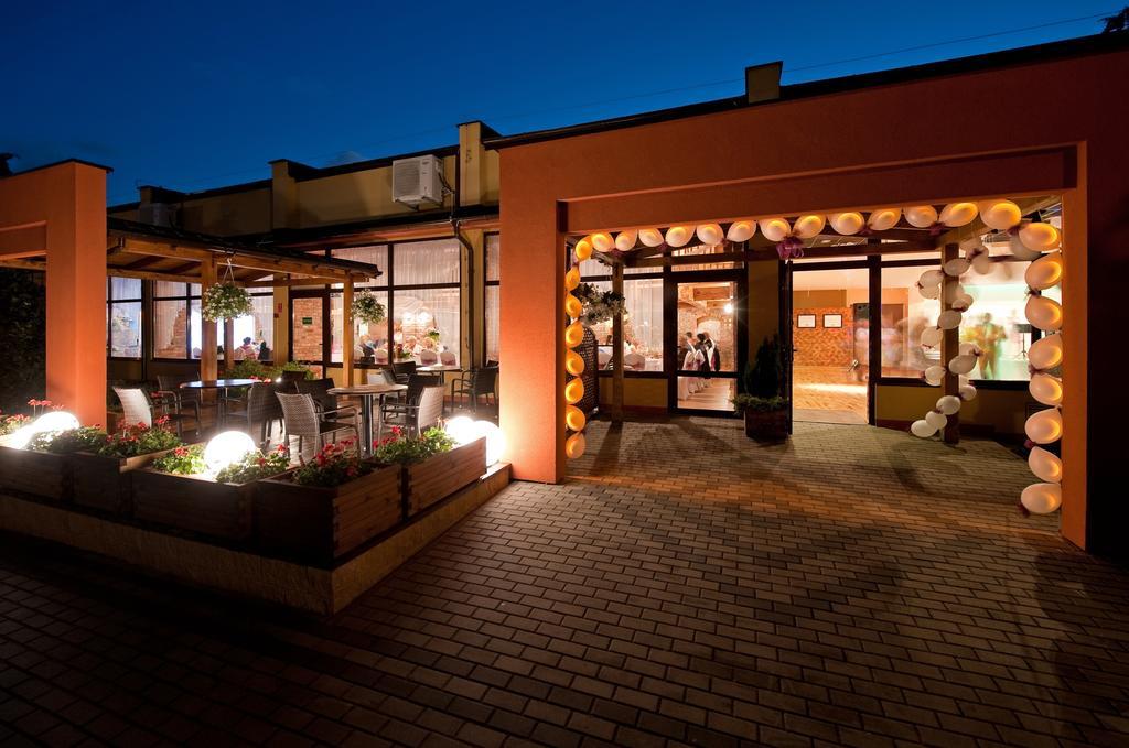 Osrodek Wypoczynkowy Star Hotel Leba Exterior photo